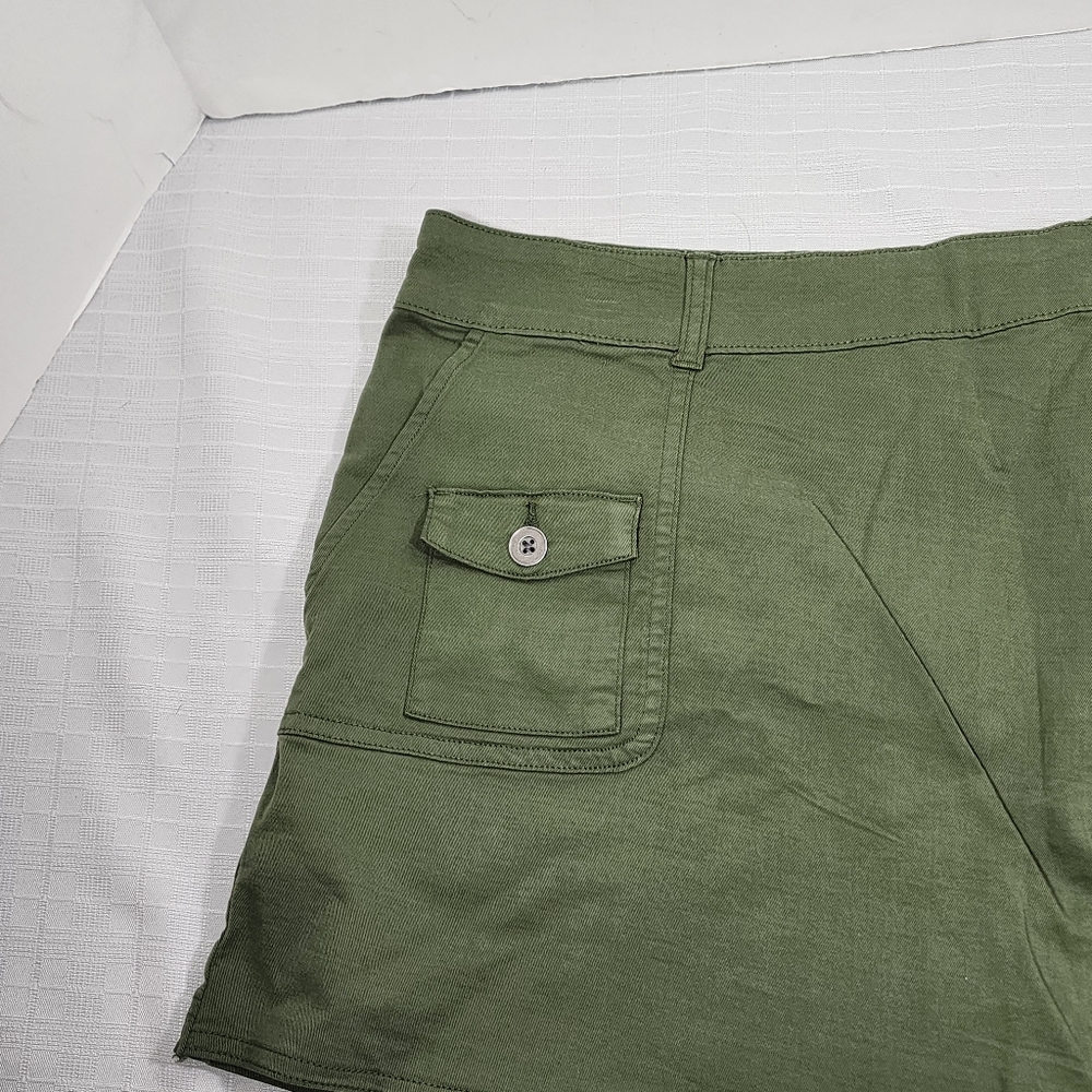 NWT Time And Tru Women's Utility Skort Size 16 Green - Picture 12 of 12